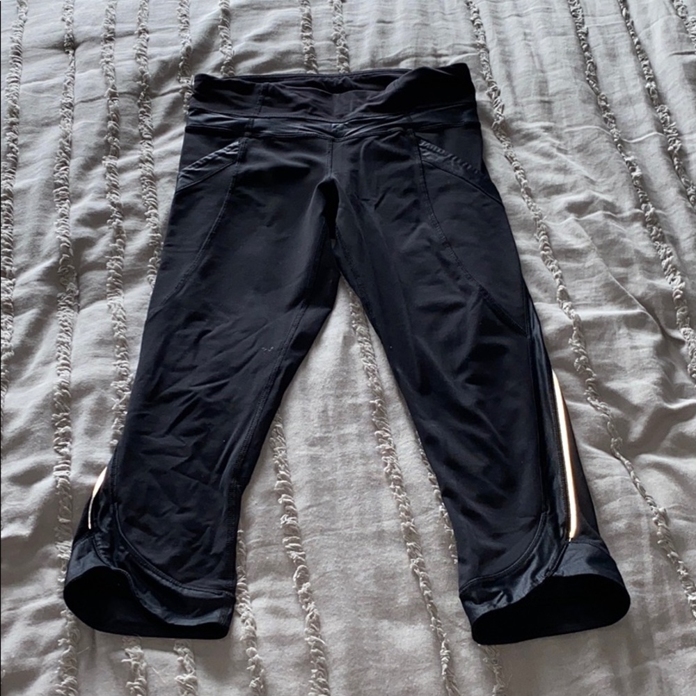 Size 4 Black Lululemon Cropped Leggings